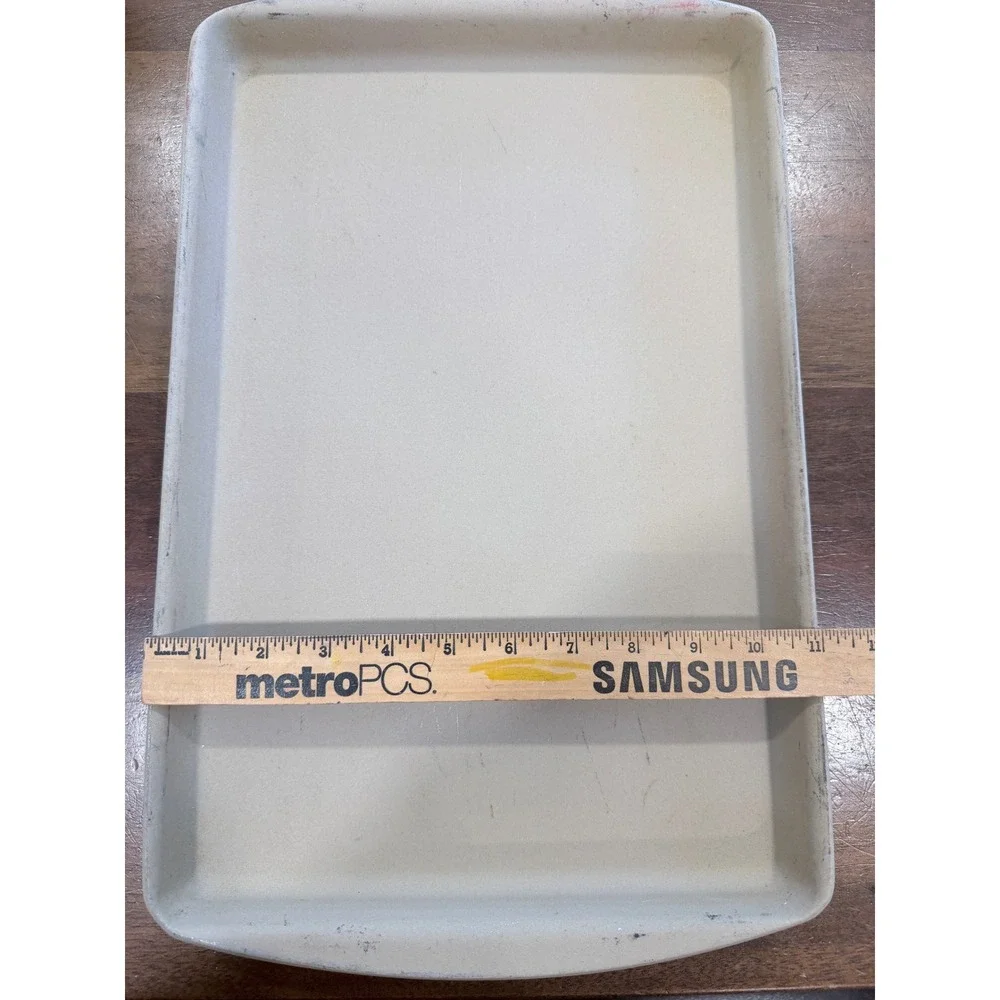 Pampered Chef Fmly Hertg Stoneware Lg Bar Pan 14.75